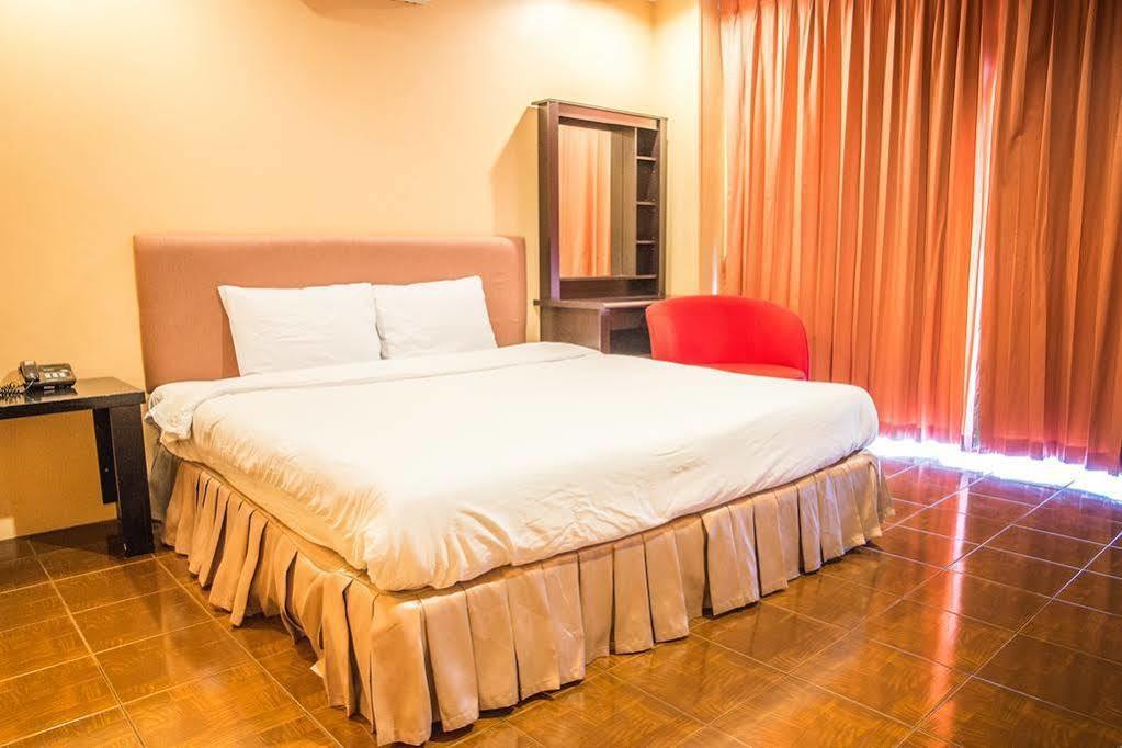 Fnb Hotel Central Pattaya Eksteriør bilde